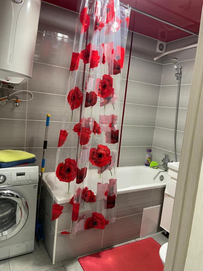 Apartments On Priportovaya,35 Tjerkasy Eksteriør billede